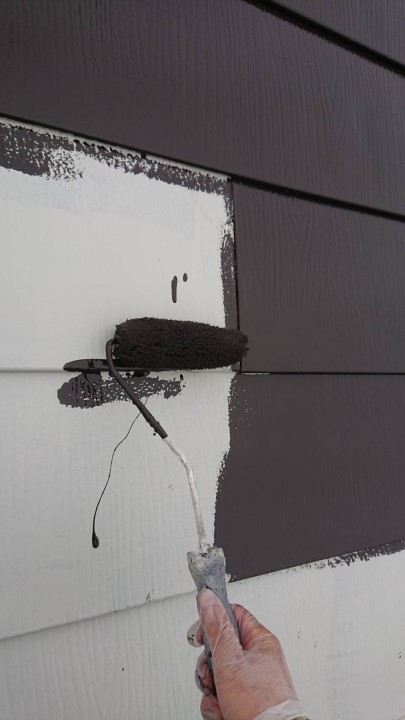 屋根中塗り施工